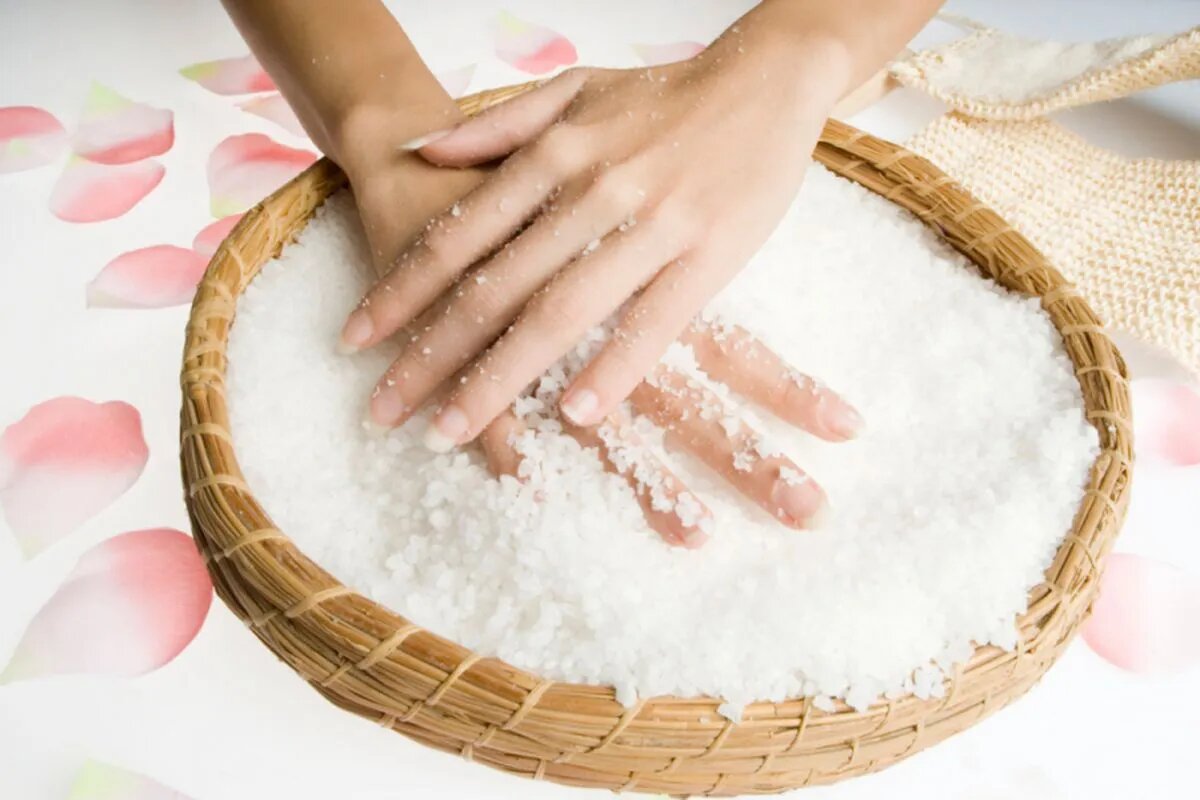 Ванночки для ногтей с морской солью: польза и рецепты | moninomama.ru