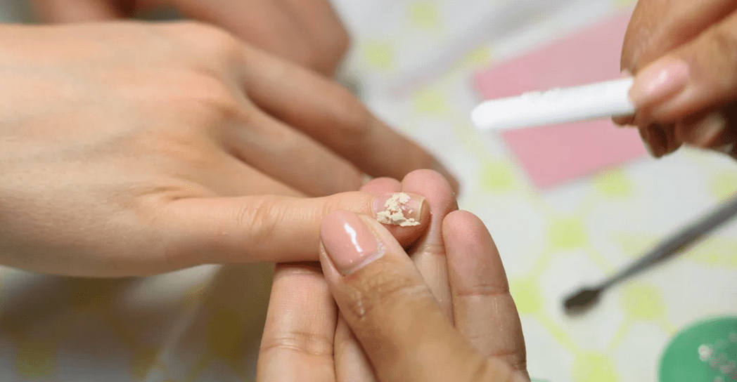 Укрепление ногтей — запечатывание ногтей воском