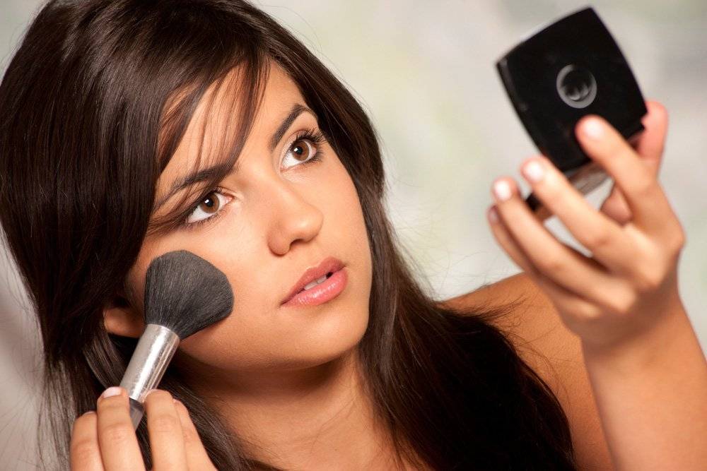 Выбор профессиональной косметики для макияжа