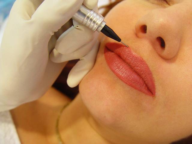 3D татуаж губ, добавляем сочности и пухлости губкам