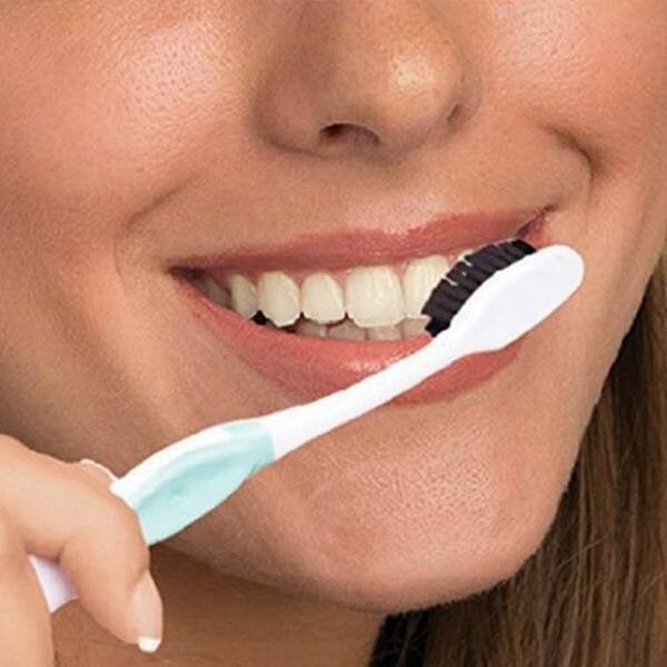 Как убрать зубной налет