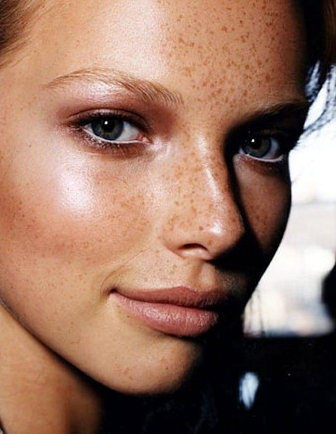 Секреты макияжа: как сделать красивый макияж для лица с веснушками