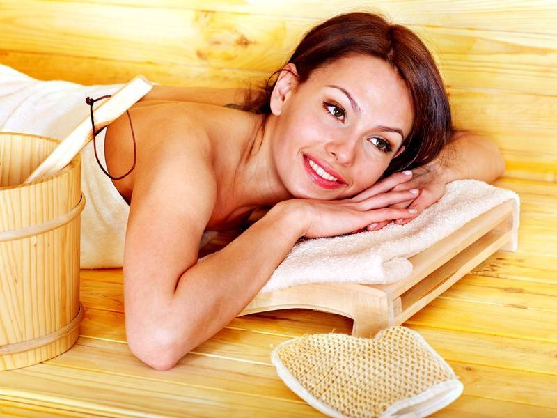 Эффективные процедуры по уходу за волосами в сауне: питание, восстановление, увлажнение