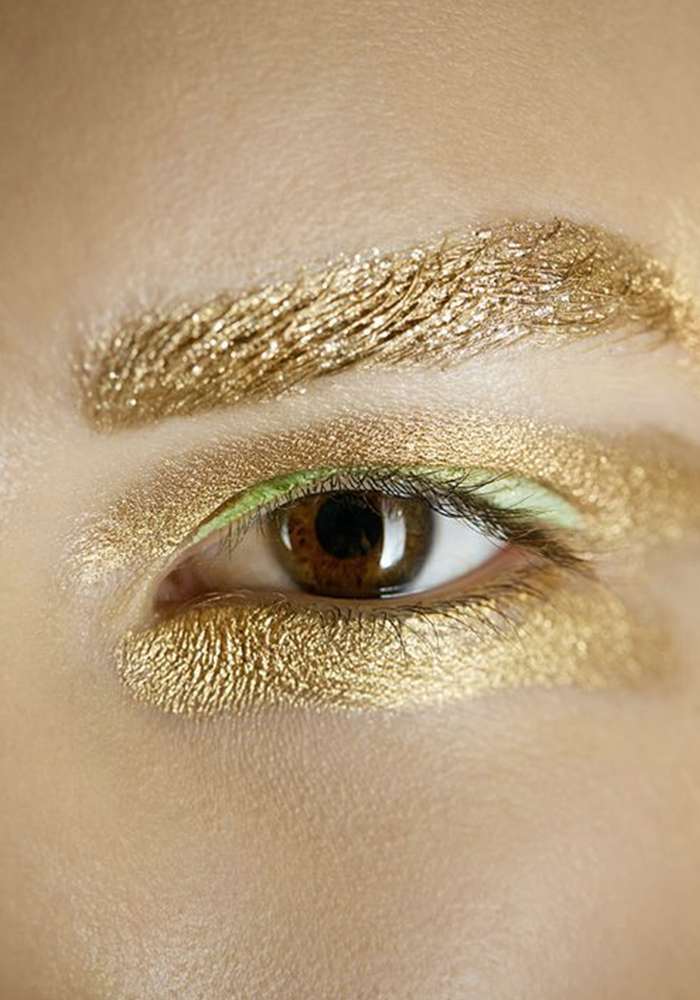 Золотой макияж, добавляем в образ немножко шика