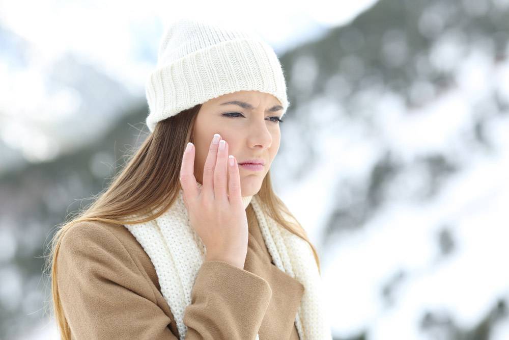 Уход за жирной кожей лица зимой: топ-10 зимних средств