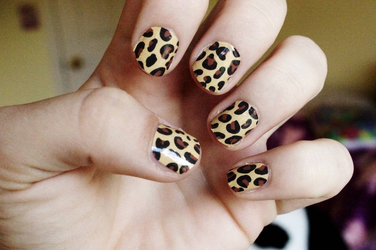Леопардовый маникюр: фото дизайна ногтей, рисунок гель-лаком пошагово