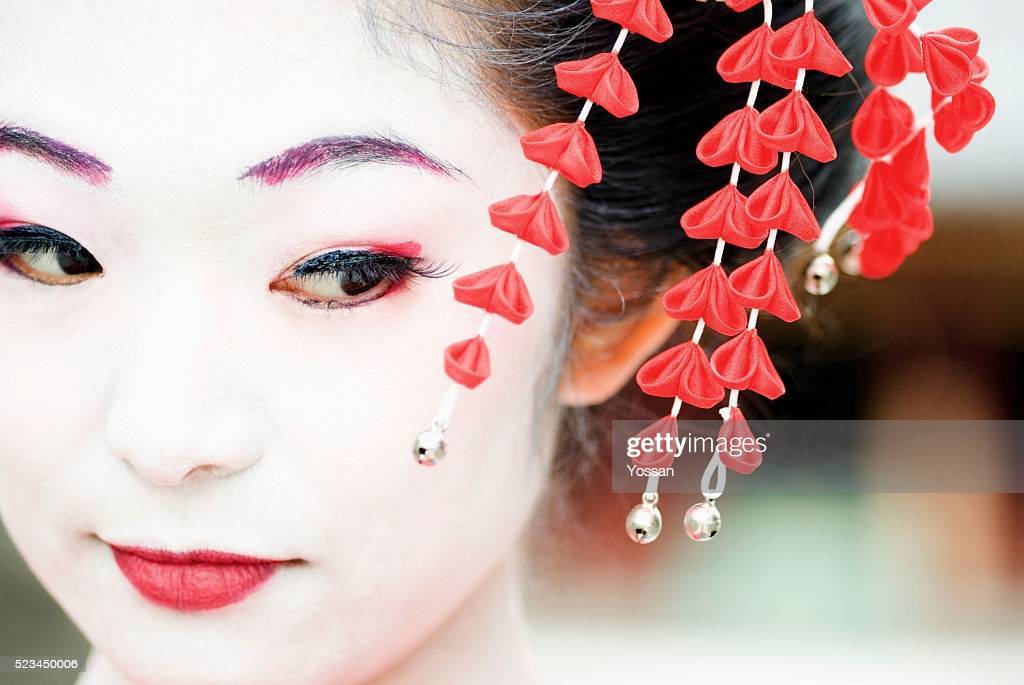 Японский макияж: макияж аниме и гейши