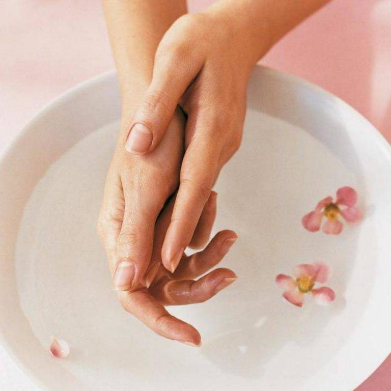 Почему ломаются ногти и как укрепить их в домашних условиях? рецепты народных средств