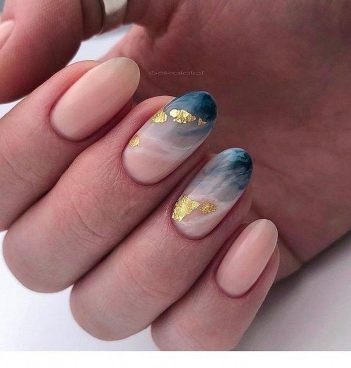 Маникюр на нарощенные ногти 2022-2023: формы ногтей, более 100 фото-идей дизайна