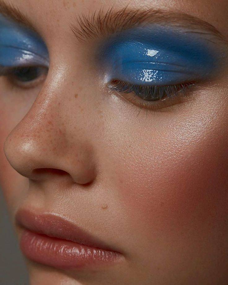 Секреты визажистов: как сделать макияж с эффектом влажной кожи