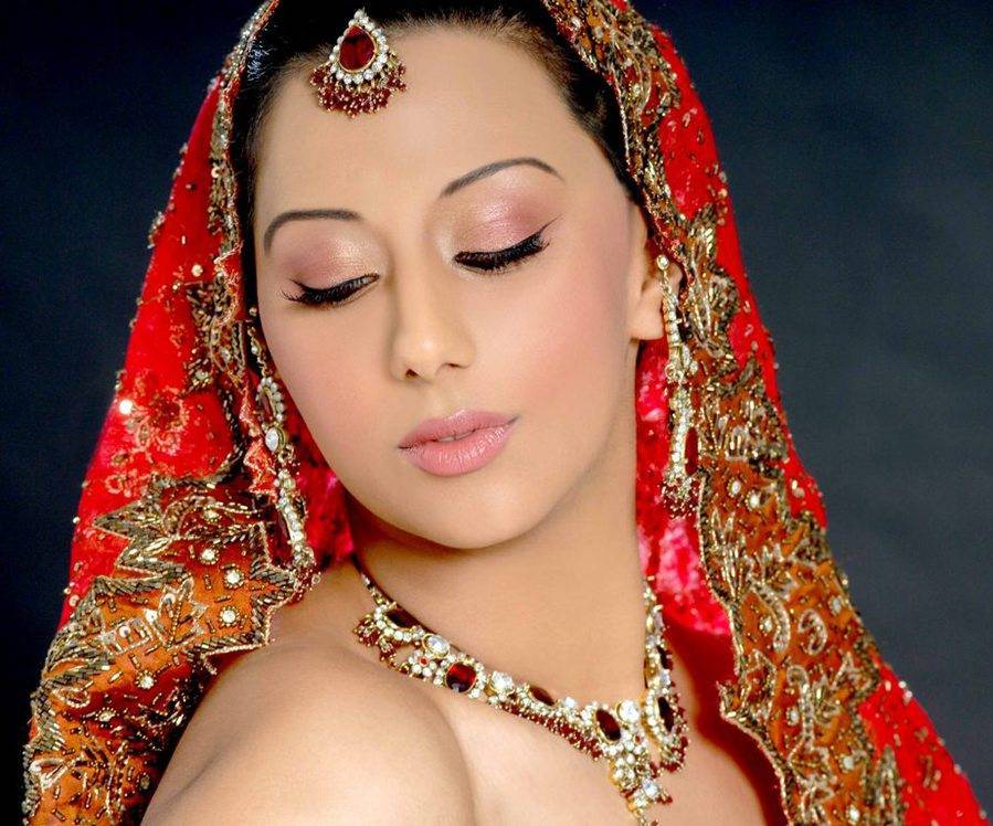 Индийский макияж, фото, видео. как сделать индийский макияж девушкам (глаза, губы, основной тон)