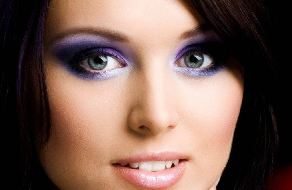 Вариативность макияжа для голубоглазых