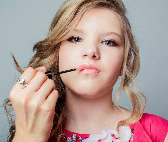 О детском макияже: для фотосессии ребенка, красивые примеры на возраст 10 лет