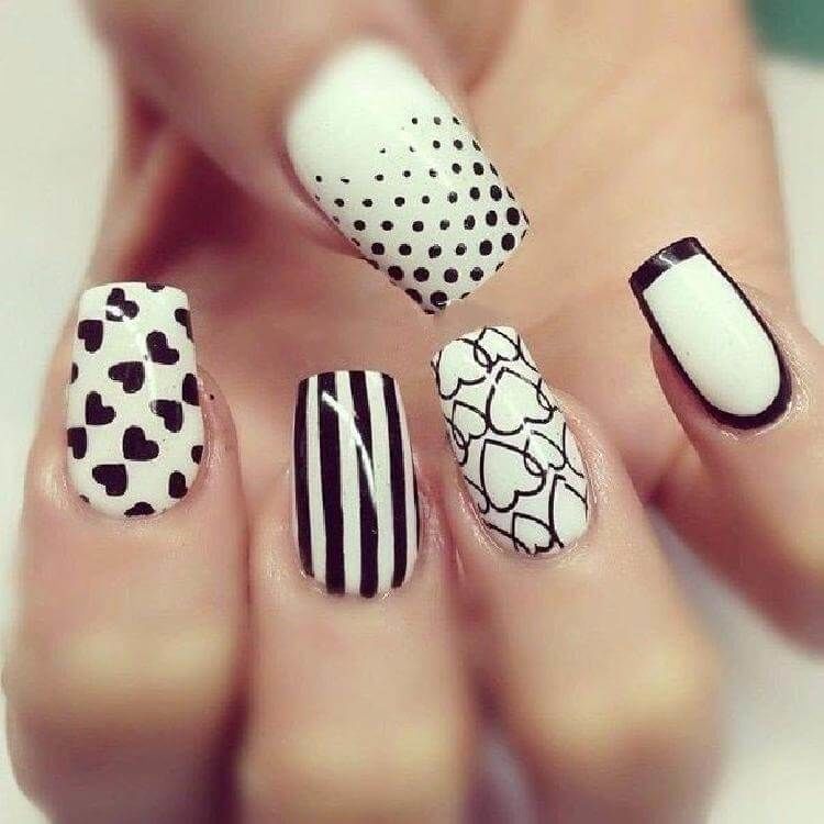 50 потрясающих черно-белых дизайнов ногтей, которые легко создать