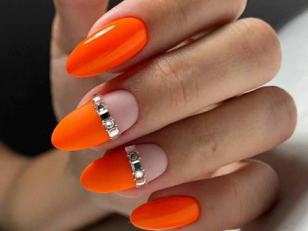 Дизайн ногтей «оранжевые пузырьки» — стильный летний маникюр!