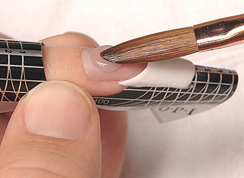 Моделирование ногтей гелем и акрилом: нюансы процедур