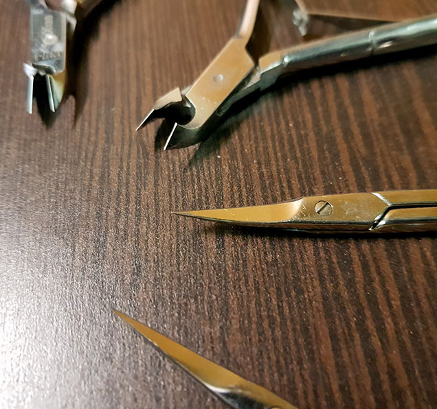 Заточка маникюрного инструмента: ножниц, кусачек, щипчиков - в домашних условиях, ручная и алмазная