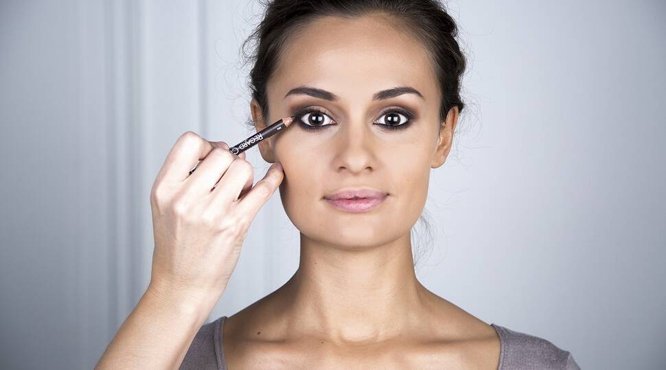Как сделать макияж в домашних условиях: правила нанесения и пошаговая инструкция для начинающих (100 фото + видео)