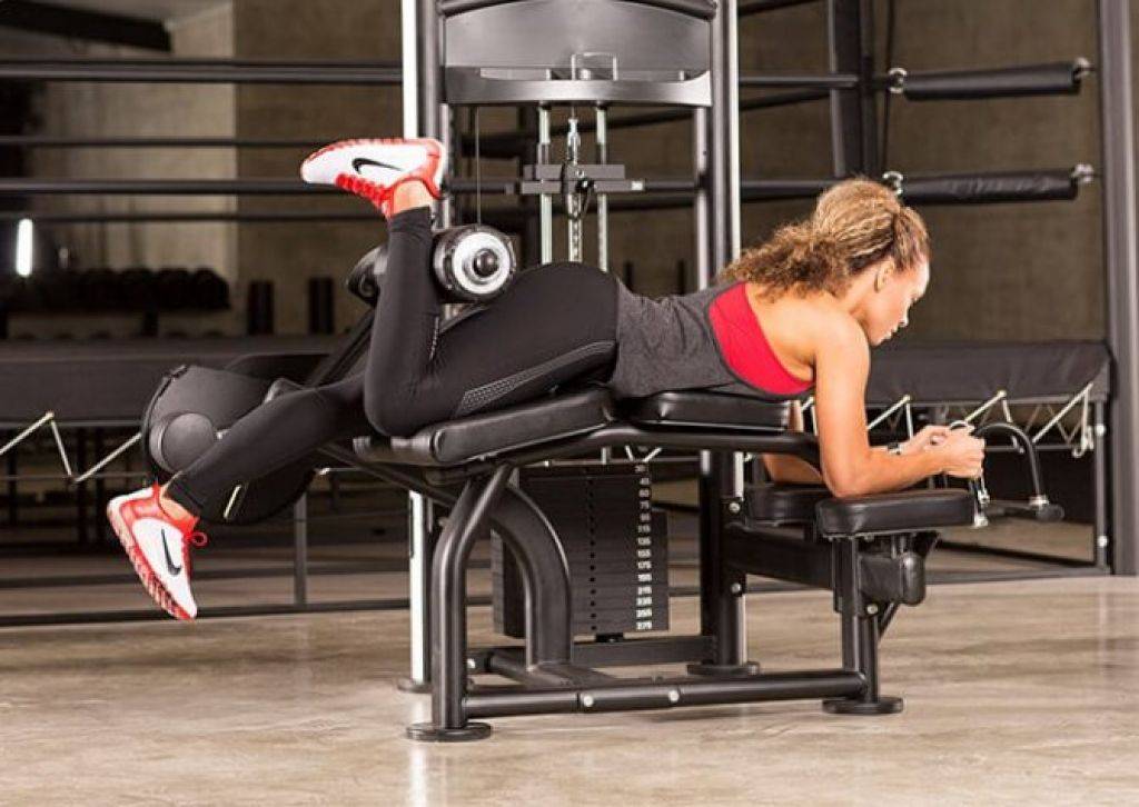 Тренажеры для ягодиц: упражнения на тренажерах для ягодичных мышц для женщин и мужчин