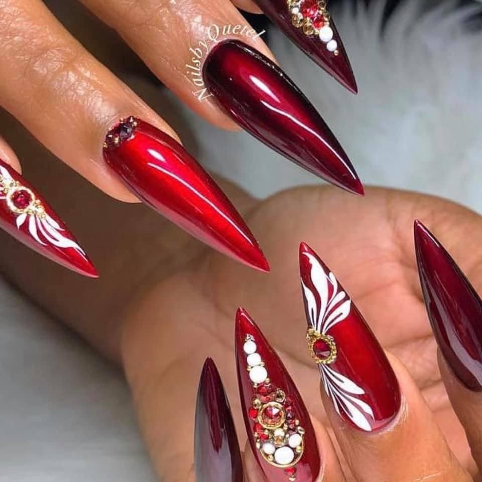 Nails 2022 стилет