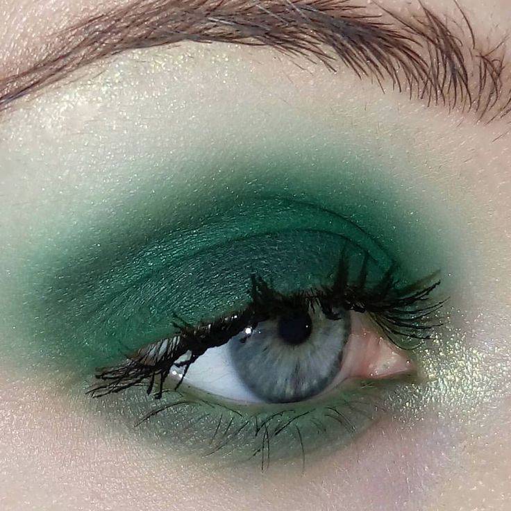 Летний макияж для зеленых глаз: подходящие цвета, косметика, техника, нюансы