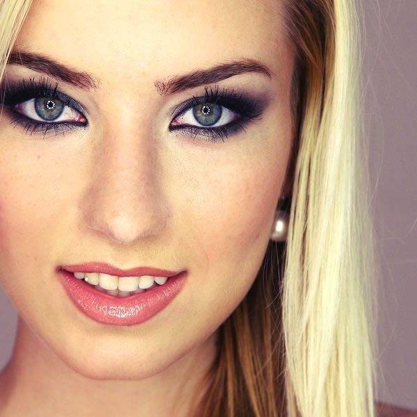 Макияж для блондинок с зелеными глазами: основные правила