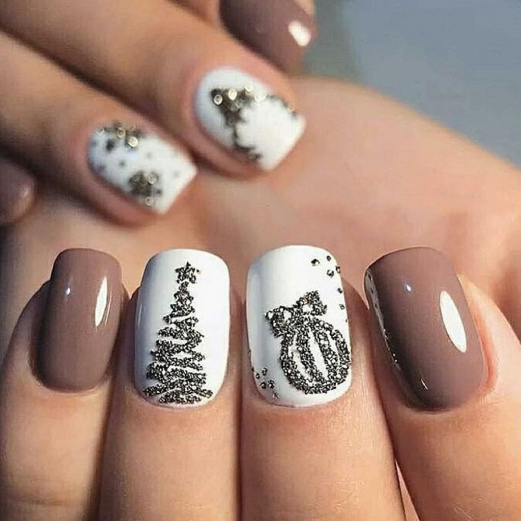 маникюр на короткие ногти фото зимой