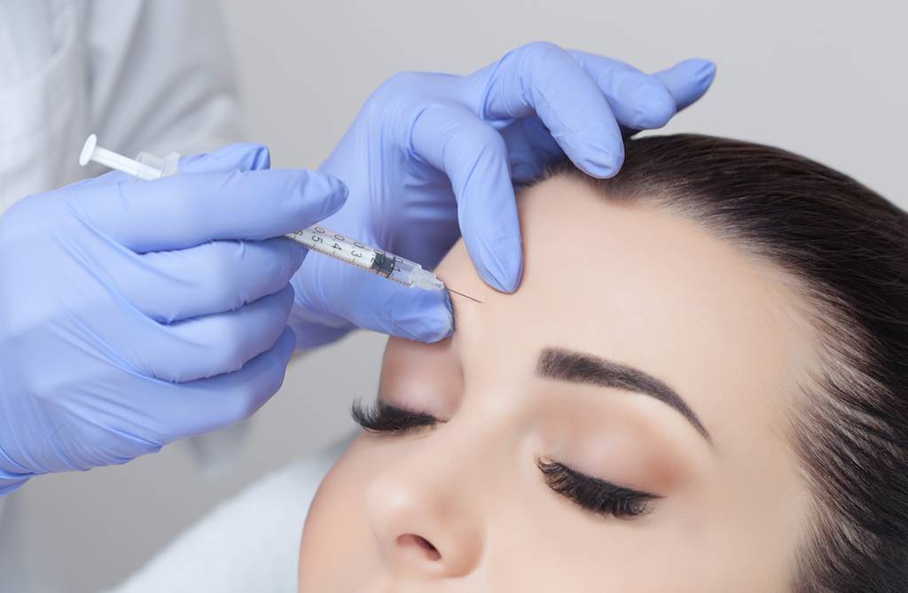 Что нужно знать об уколах ботокса в область лица и шеи - клиника косметологии