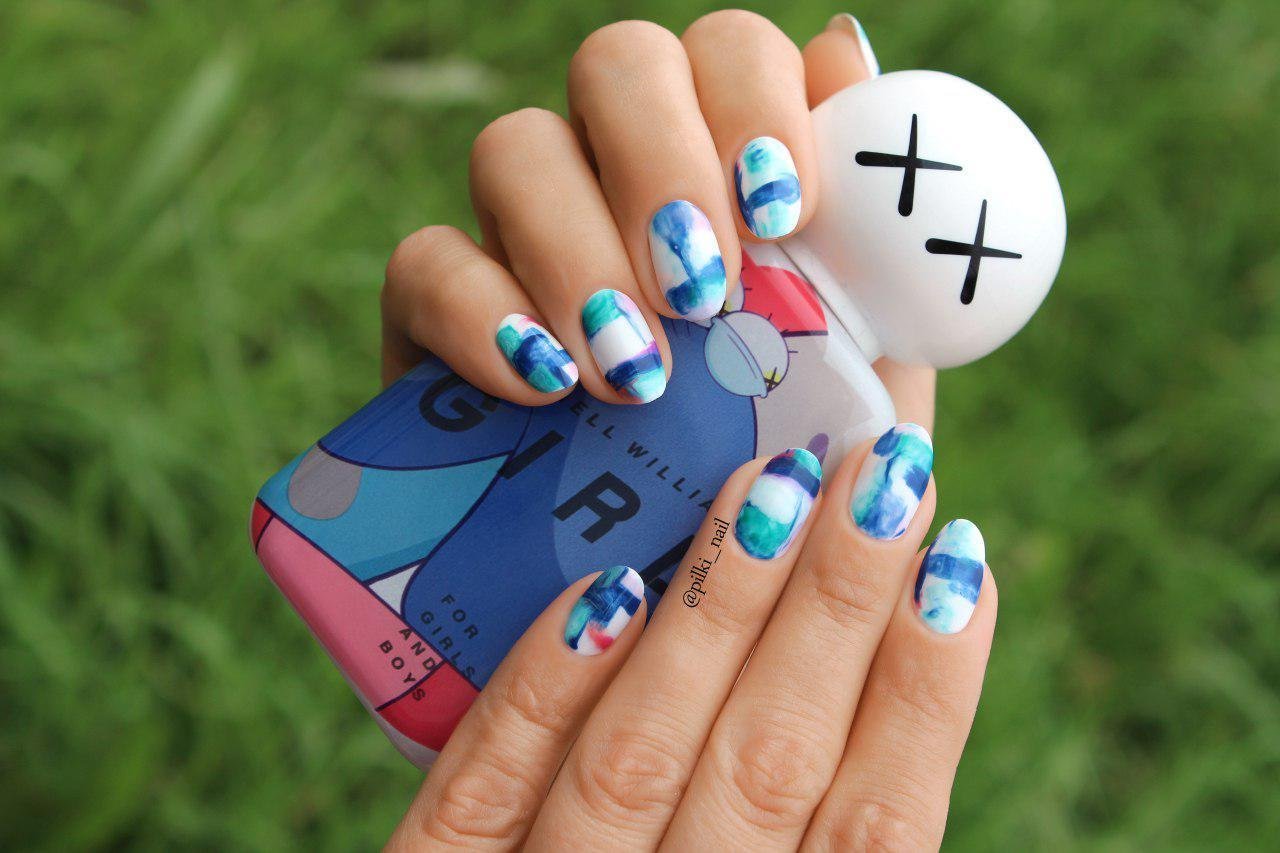 Маникюр для подростков 13-14 лет (58 фото): можно ли в 13 нарастить ногти девочке? идеи красивого летнего маникюра