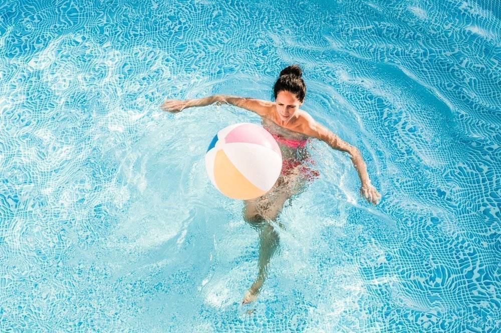 Как правильно плавать в бассейне чтобы похудеть и подкачаться?