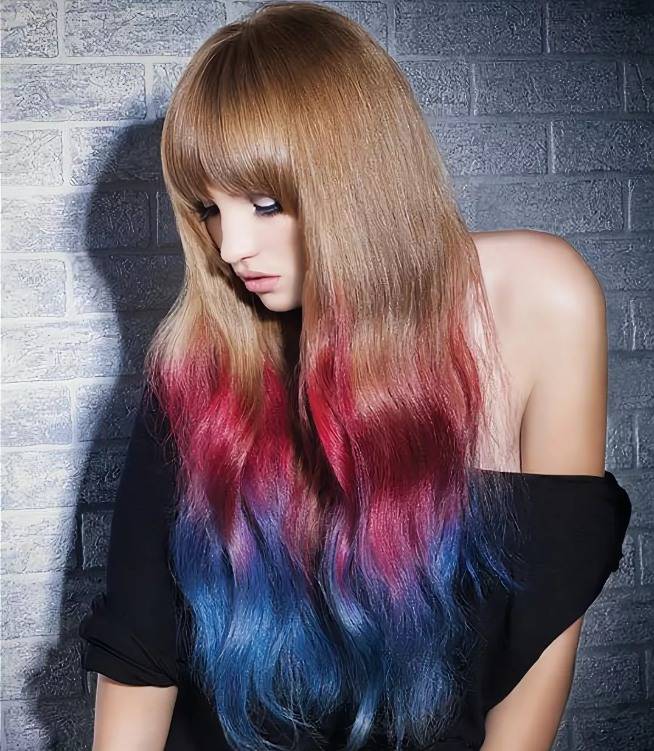 Как можно покрасить волосы в красный и синий цвет