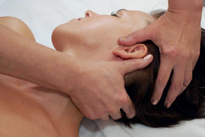 Миофасциальный массаж лица: техника выполнения, как часто и сколько процедур надо сделать, видео