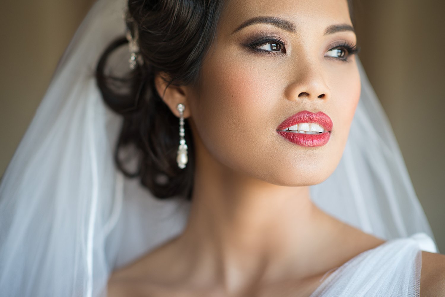 Модные тенденции свадебного макияжа для глаз: руководство и примеры(24 фото)