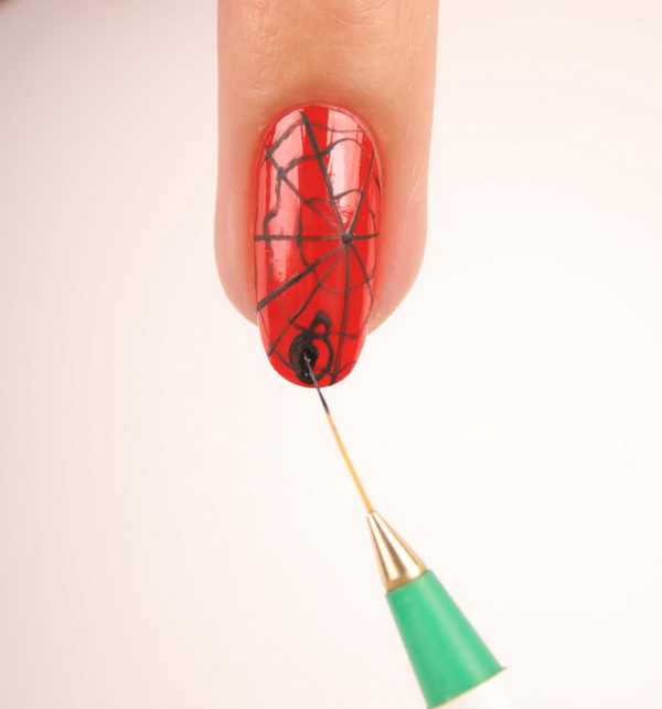Маникюр с пауками: стильный дизайн, фото
дизайн ногтей с пауками — модная дама