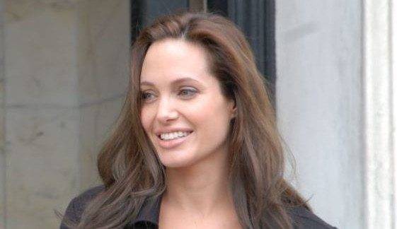 Анджелина Джоли без макияжа, секреты привлекательности
