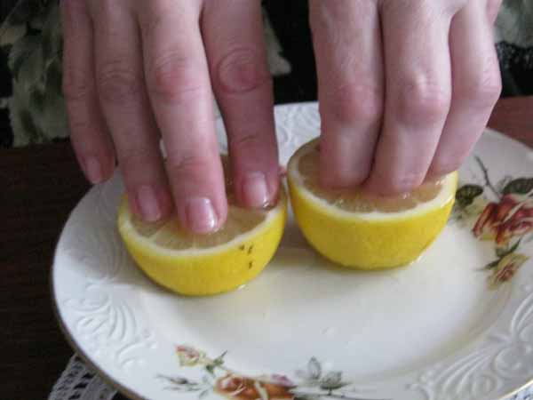 Как лимон оздоравливает и лечит ногти