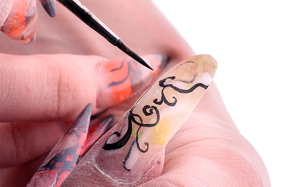 Роспись ногтей для начинающих, подбор кистей и красок