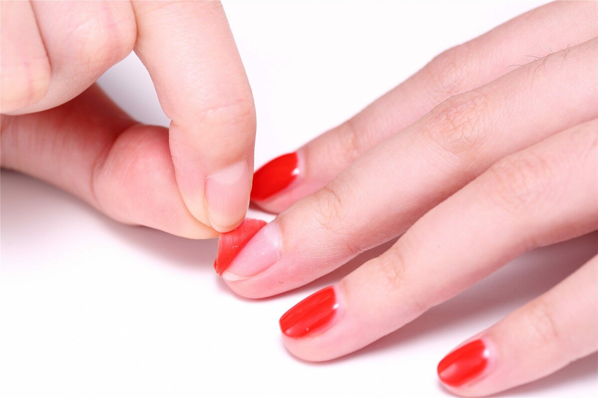 Как часто можно красить ногти гель-лаком без вреда?