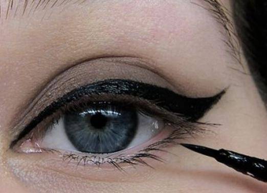 Красивый макияж глаз в домашних условиях: учимся краситься с нуля