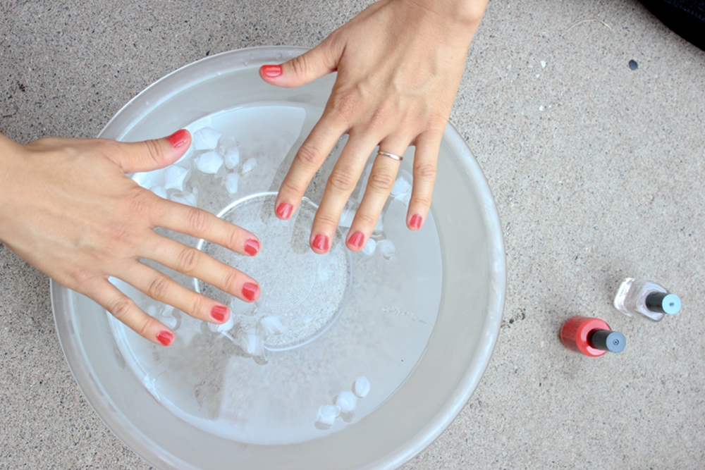 Как быстро высушить лак на ногтях в домашних условиях - 7 лучших способов