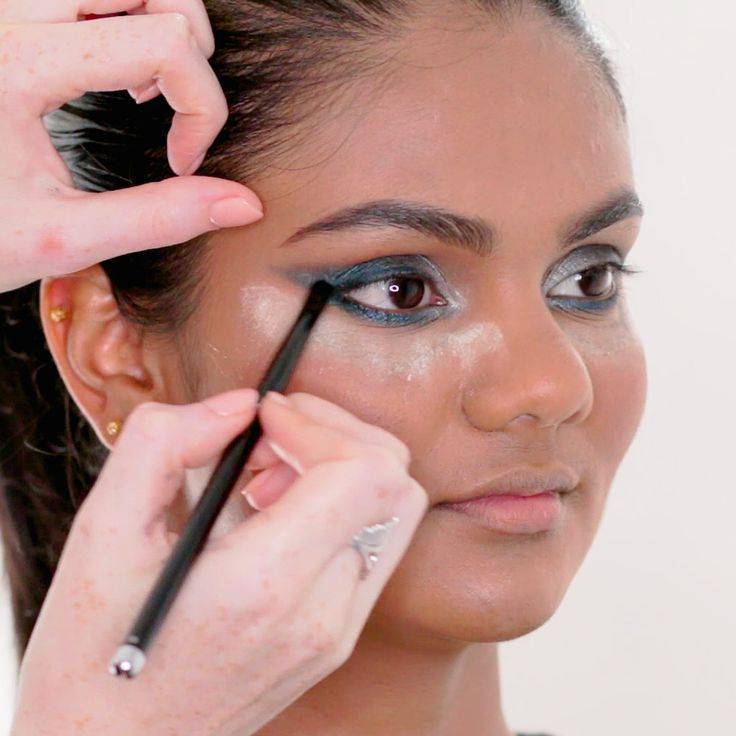 Правила очищения кожи лица. как не нужно смывать макияж с лица — распространенные ошибки и полезные советы по демакияжу