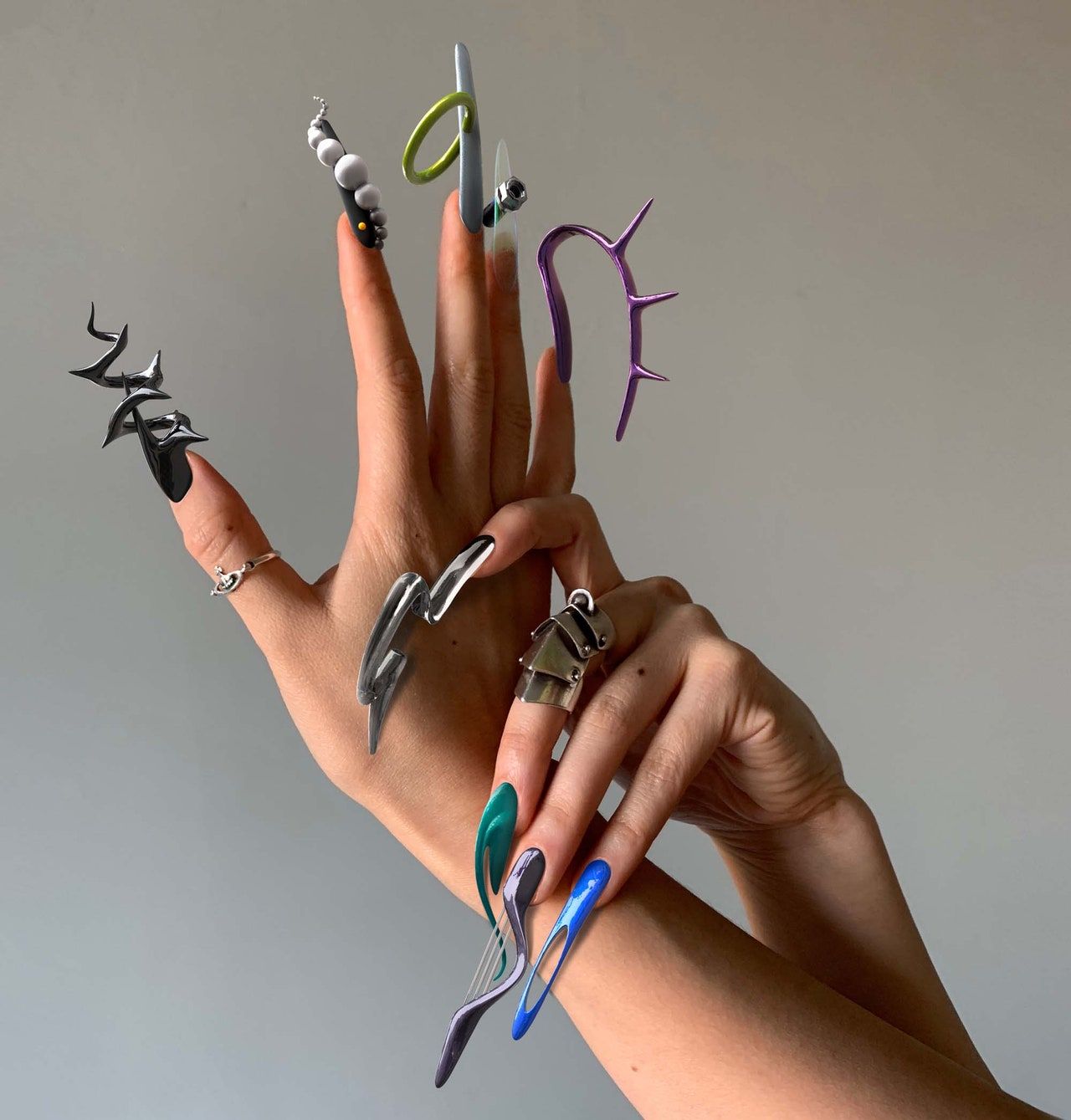 Маникюр на длинные ногти: 125 фото модных новинок и стильных идей 2019 года