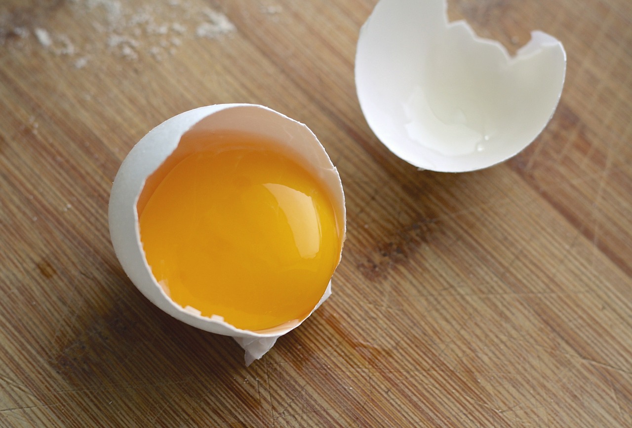 Маски из яиц для лица: топ-15 рецептов (проверено)
