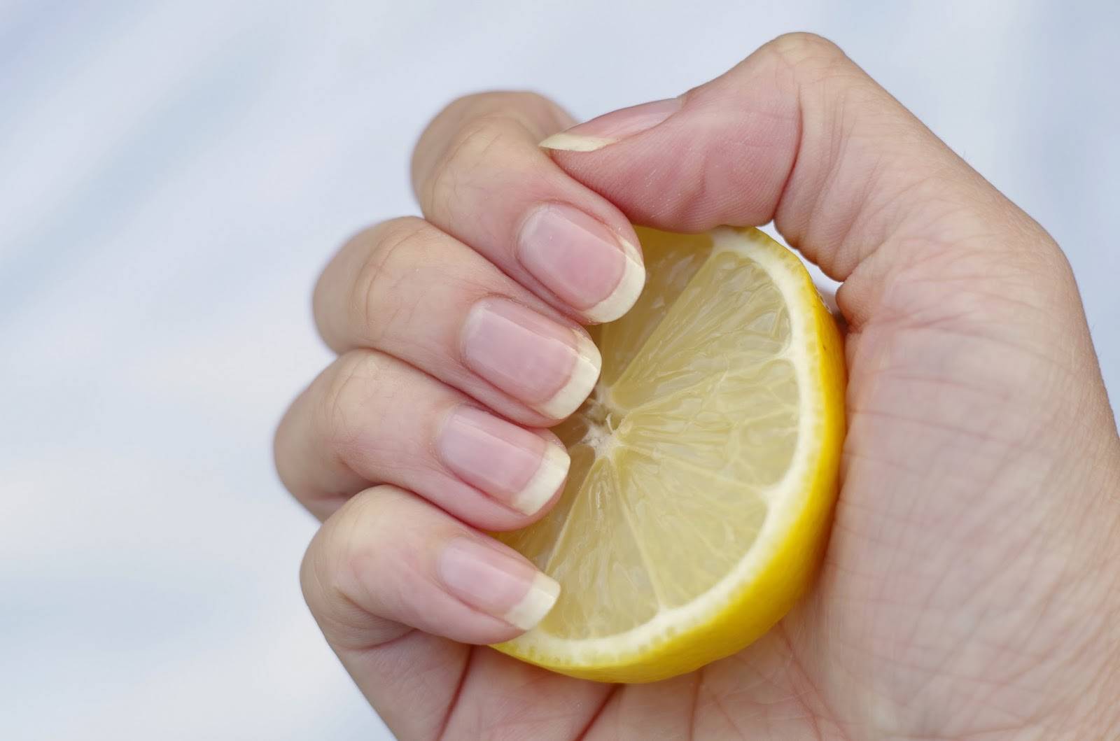 Эфирное масло лимона: свойства и применение, польза и вред