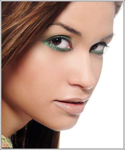Мастерство нанесения делового макияжа для карих, зеленых, голубых и серых глаз