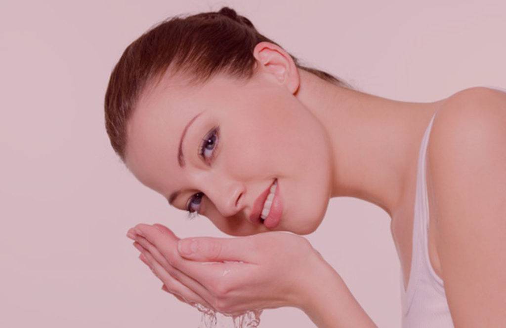 Ухода за кожей лица: последовательность этапов ежедневных базовых процедур, как правильно очищать пошагово каждый день перед сном, чем лучше это делать, массаж | moninomama.ru