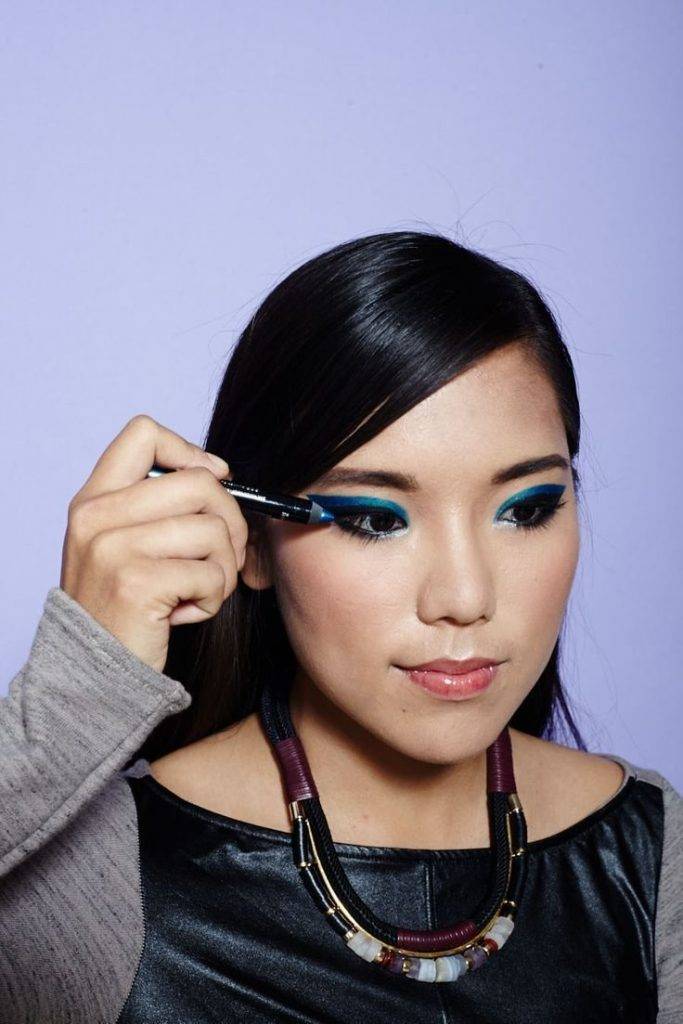 Наконец то поняла как делать стрелки для азиатских глаз