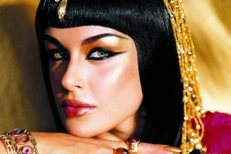 Техника обворожительного макияжа египетской царицы
