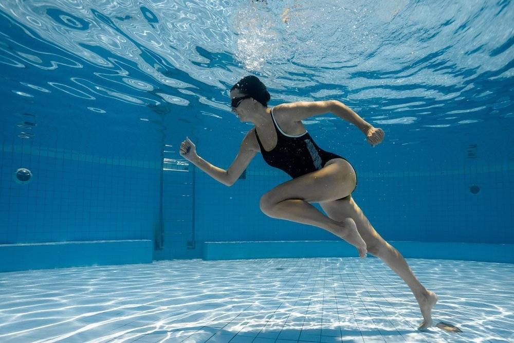 Сколько нужно плавать в бассейне, чтобы похудеть женщине или мужчине