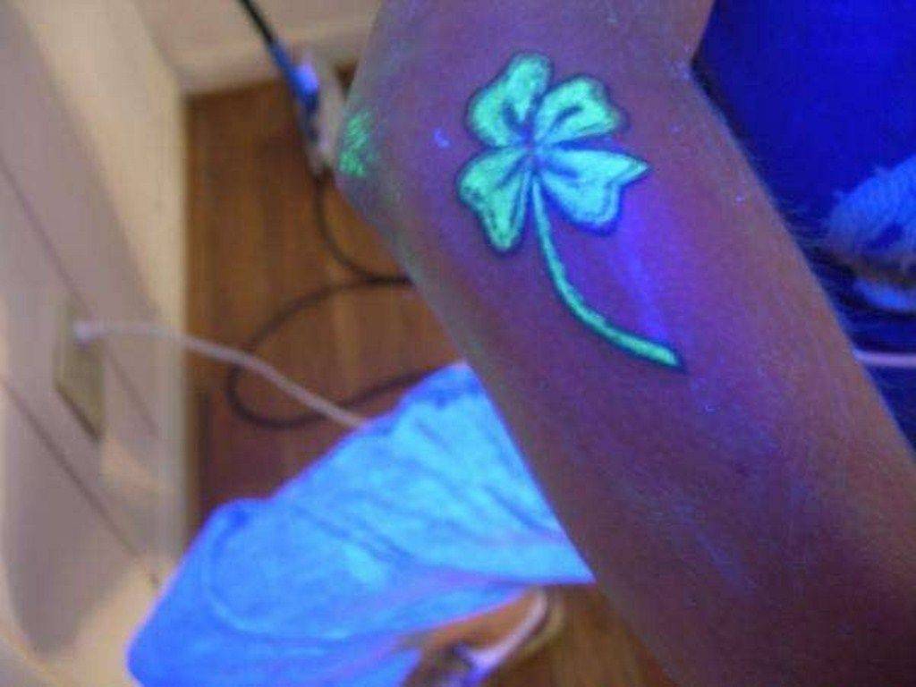 Светящиеся тату (ультрафиолетовые): фото, техника выполнения